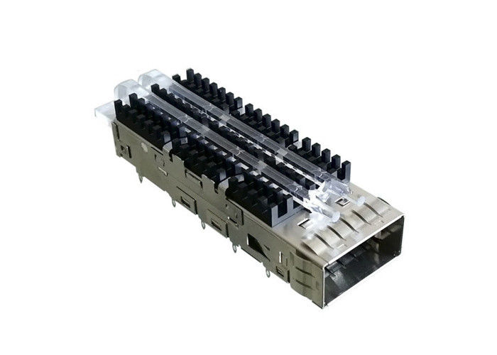 EMI는 18.75 mm 단 하나 항구 SFP28 감금소를 QSFP28 연결관을 위한 답니다