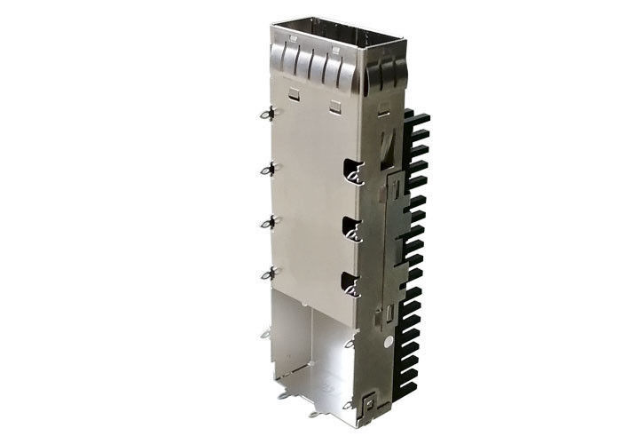 EMI는 18.75 mm 단 하나 항구 SFP28 감금소를 QSFP28 연결관을 위한 답니다